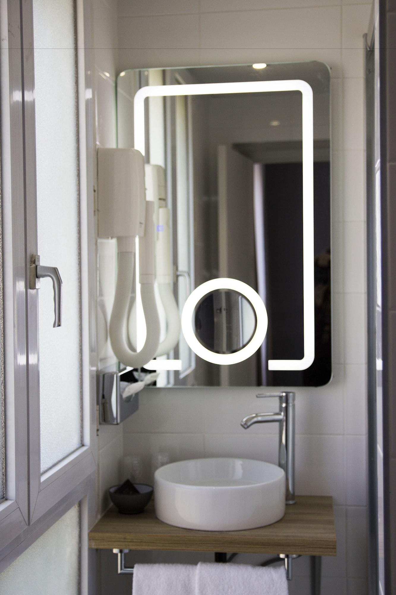 Moulin 3* Parigi